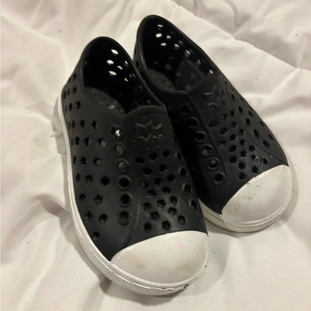 Kids size 5-6 Black and White Slip-On Shoes